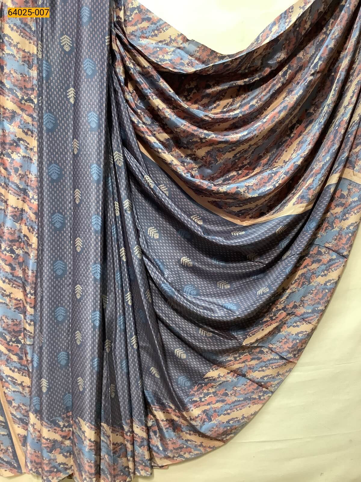 Crepe Silk Printed Saree with Matching Blouse – Lightweight & Elegant