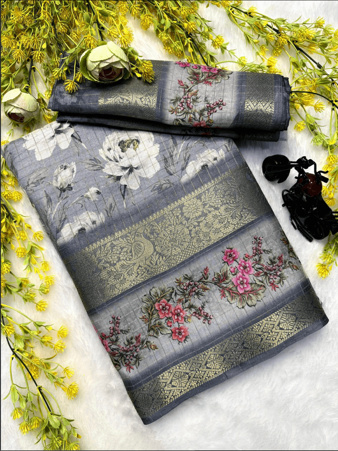 Dola Chex Premium Saree – Digital Print with Jacquard Border