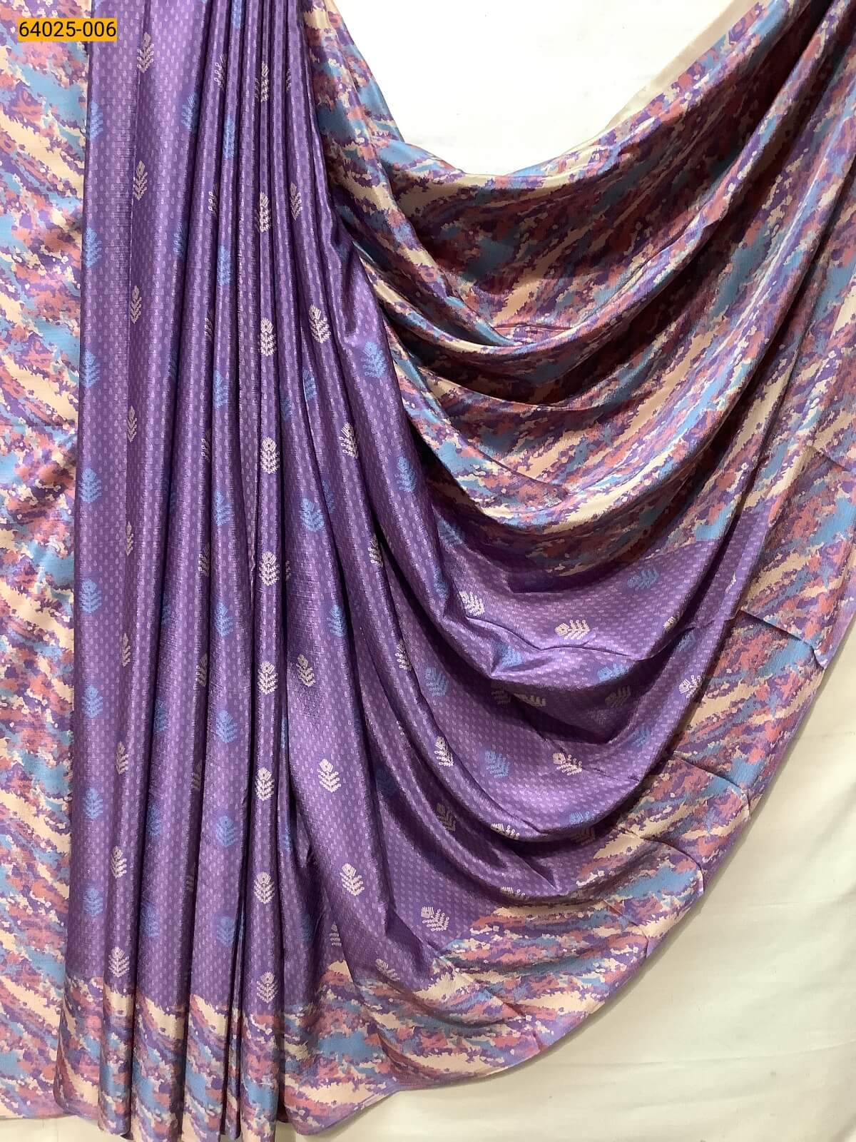 Crepe Silk Printed Saree with Matching Blouse – Lightweight & Elegant