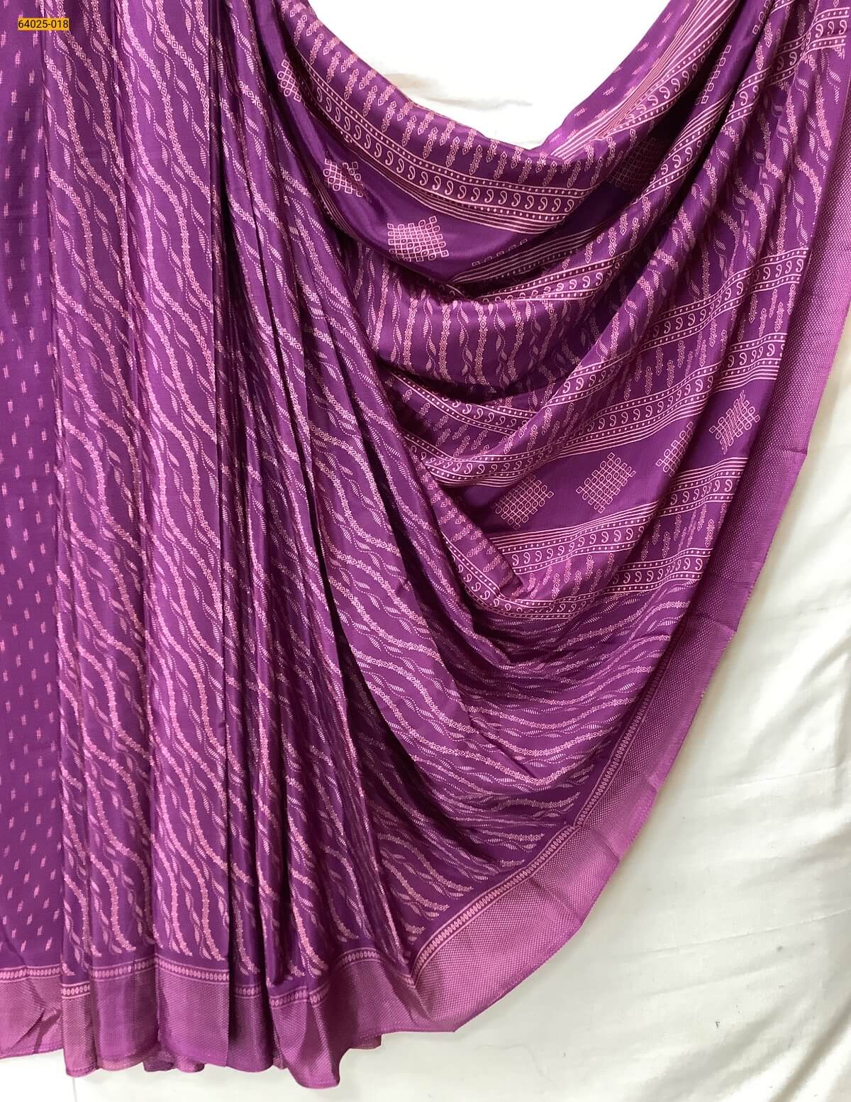 Crepe Silk Printed Saree with Matching Blouse – Lightweight & Elegant